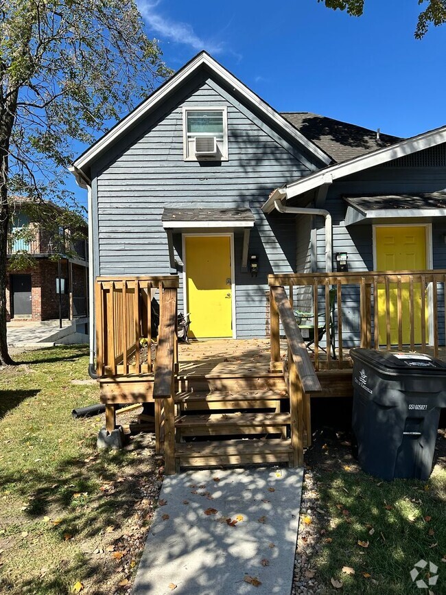 Building Photo - 1307 Forest Ave Unit #1 - Rental