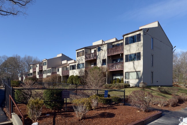 Oakwoods Apartments - Oakwoods Apartments