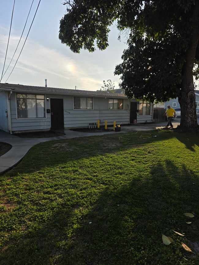 Photo - 3250 1/2 Walnut Grove Ave