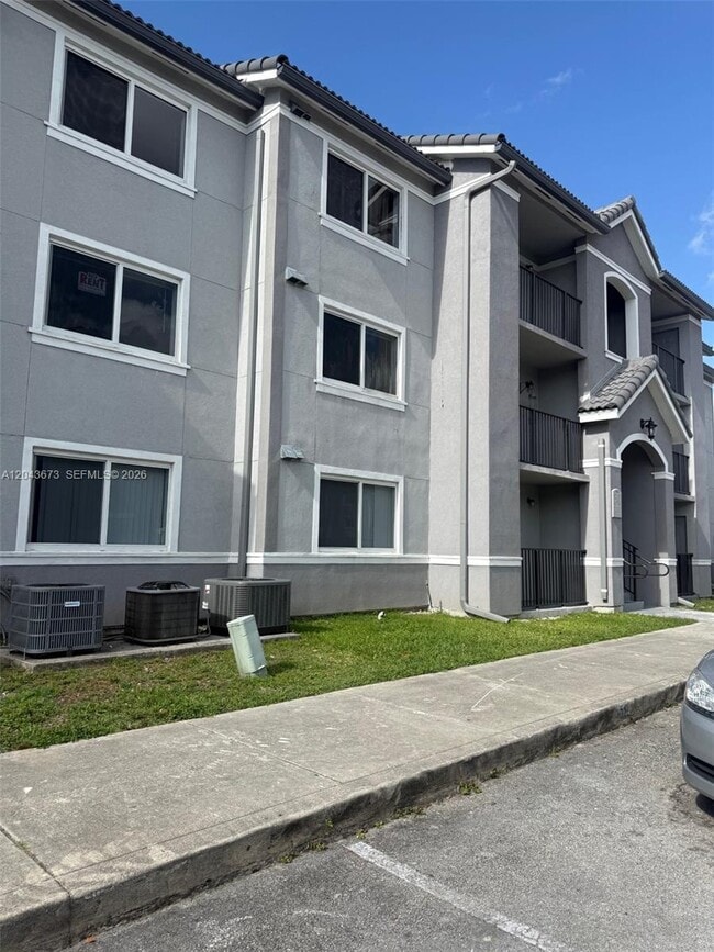 Building Photo - 15410 SW 284th St Unit 8205