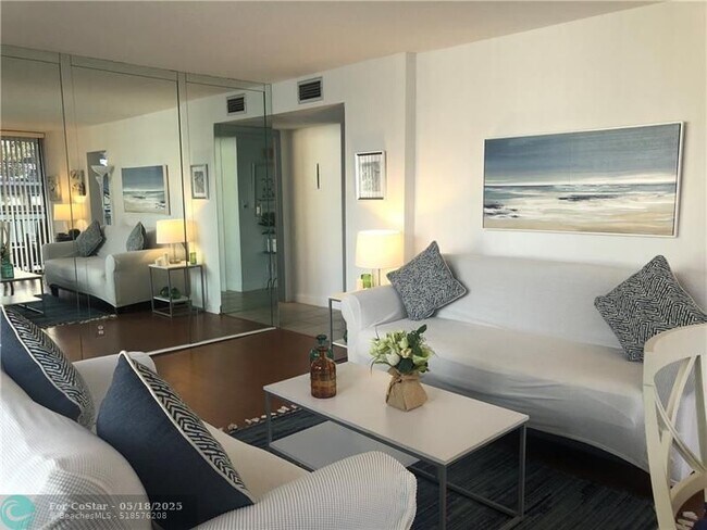 Photo - 3031 N Ocean Blvd Unidad 207