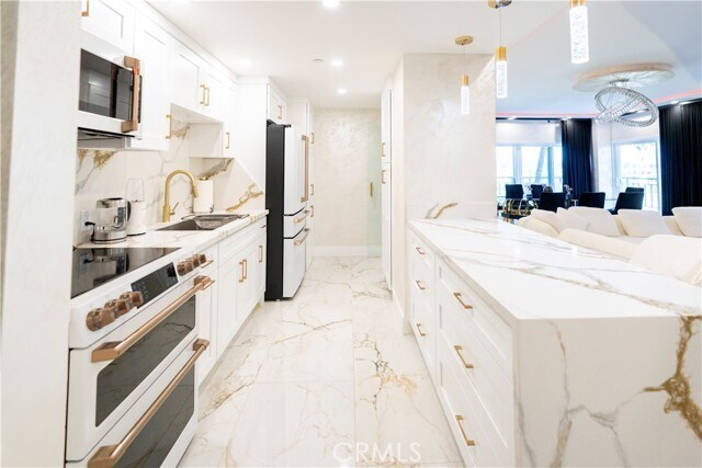 1155 N Brand Blvd Unit 706