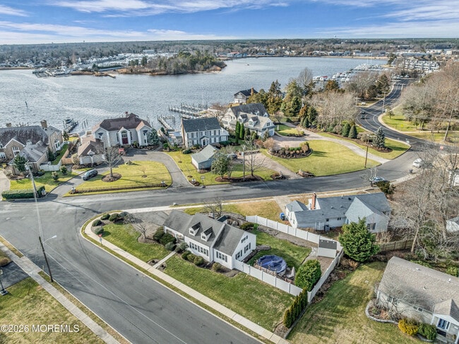 Photo - 18 Maiden Ln