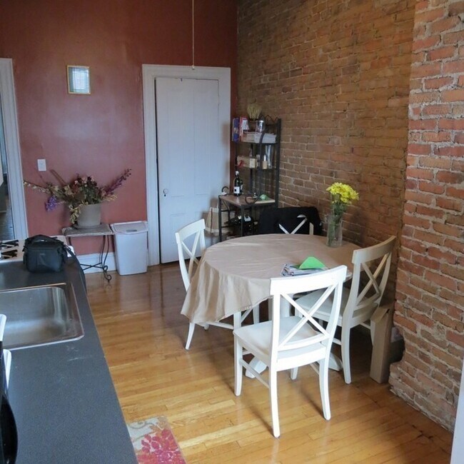 Photo - 409 Massachusetts Ave Unit 3