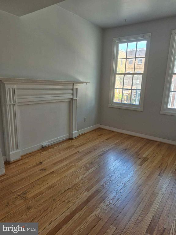 Photo - 25 S Market St Unit APT 2