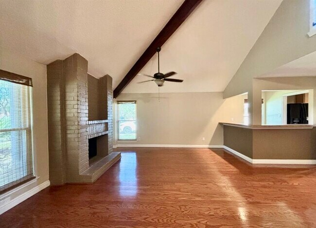 Photo - 2123 Streamhurst Ln