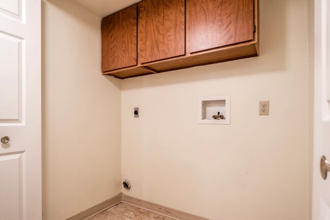 Classic Washer/Dryer hook ups - Sunset Springs Apartments