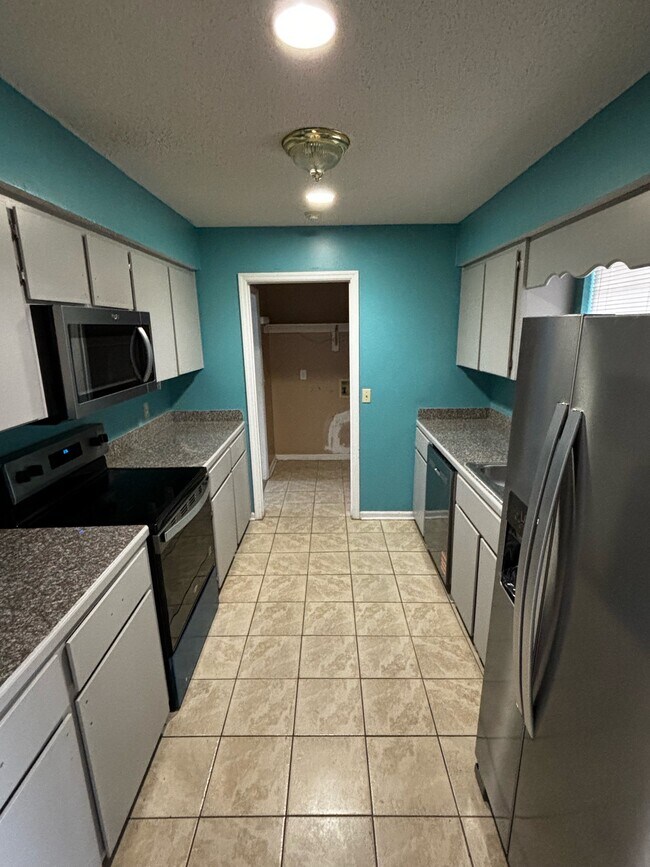 Photo - 728 Timber Ridge Trail