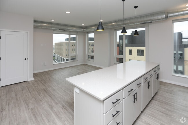 2BR, 2BA, Luella - 1,143 – 1,150SF