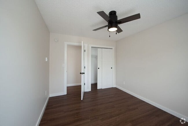 Building Photo - 8 D Kirby Rd Rental