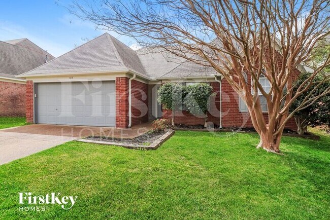 Photo - 1015 Zenith Cove N