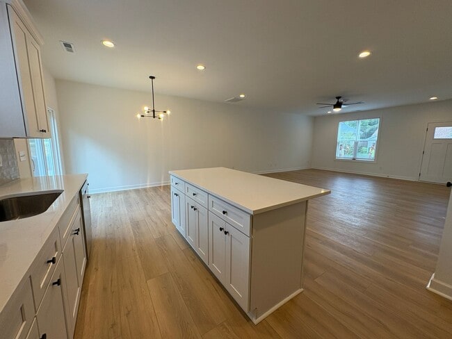 Photo - 3914 Amerigo St