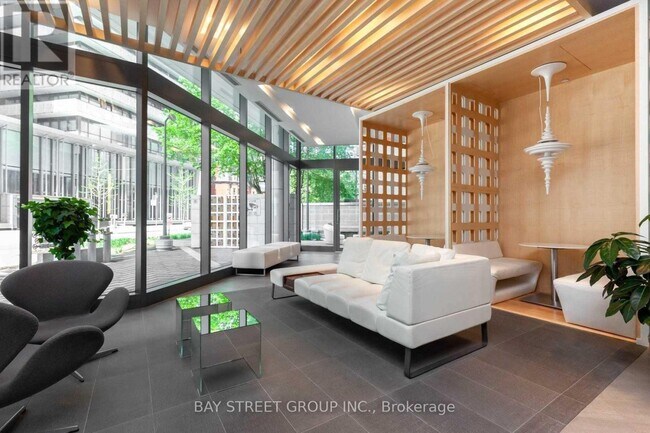 Photo - 45 Charles St E Unité 3608