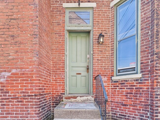 Photo - 242 Harris St Unit 1