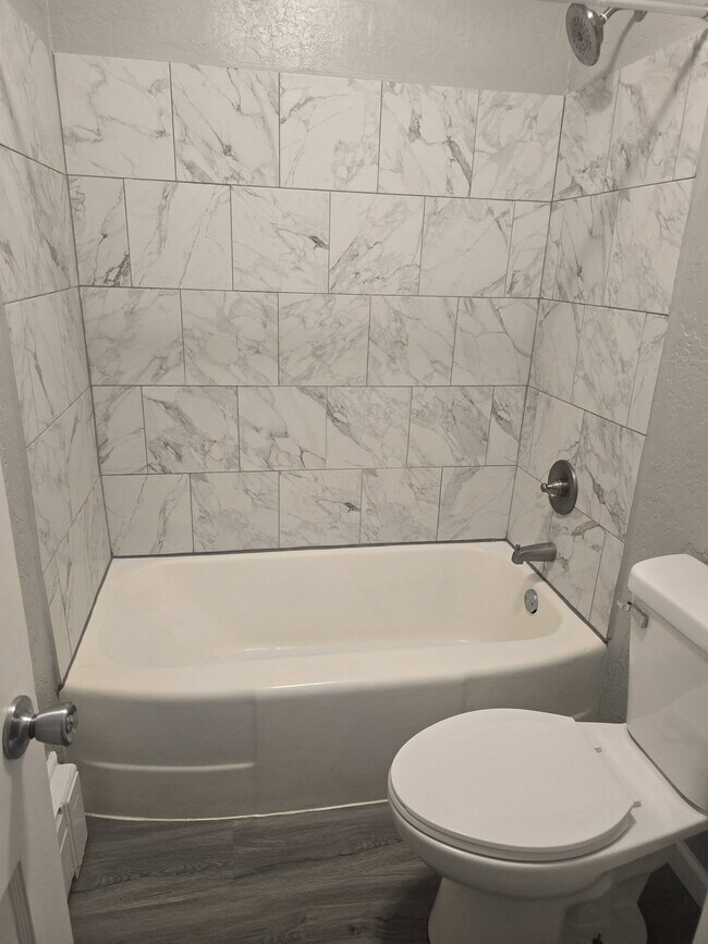 Photo - 157 14th St SE Unit C