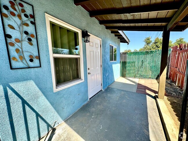 Building Photo - 908 Orange St Rental