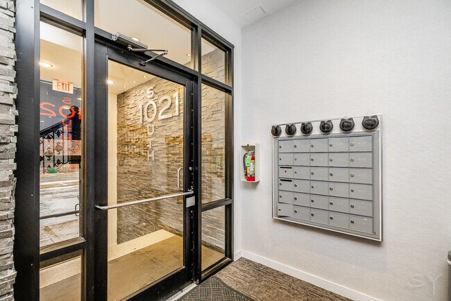 Photo - 1021 S State St Unit 205