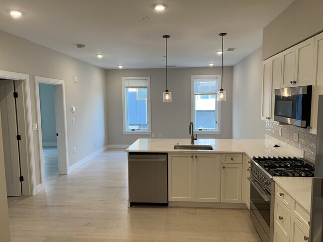 Photo - 197 Green St Unidad 206