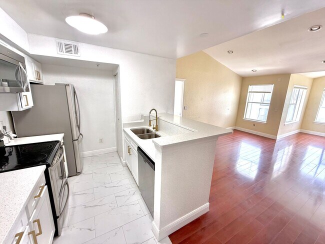 Photo - 2 bedroom and 2 bath condo at Villa del Sol