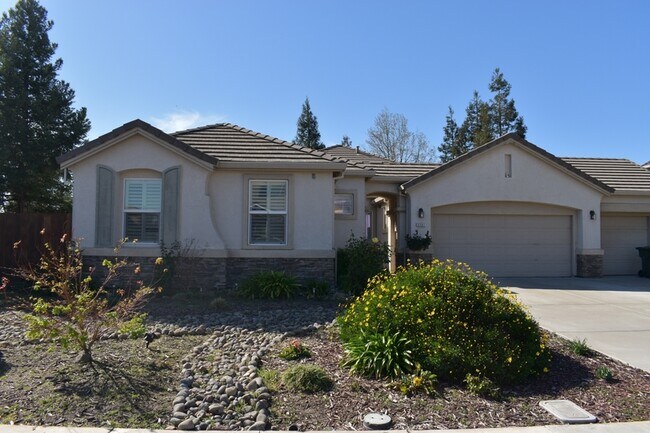 Photo - 2261 Pillsbury Rd