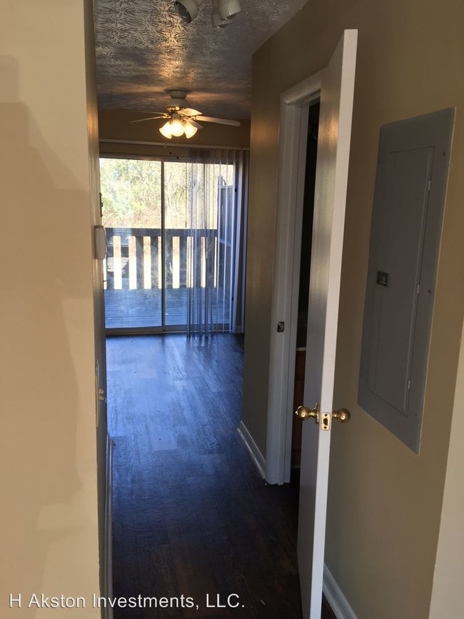 Photo - Lakeland Hills