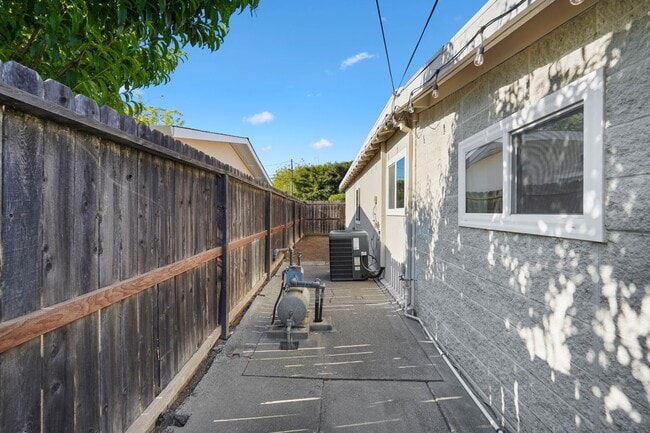 Photo - Beautiful Vacaville Home Near Parks, Schools & Shopping