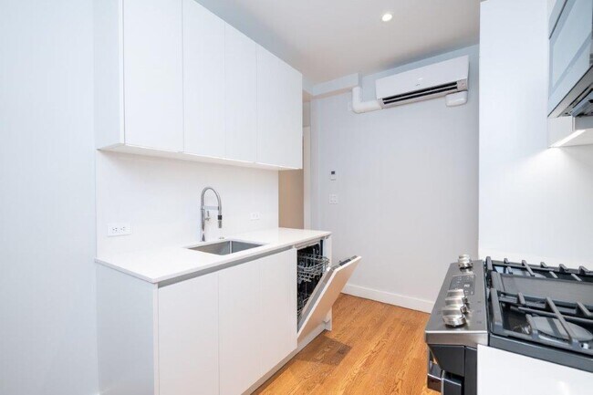 Photo - 15A Forest St Apartments Unit 22A