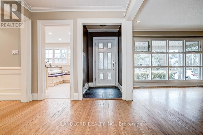 Photo - 88 Princess Anne Crescent