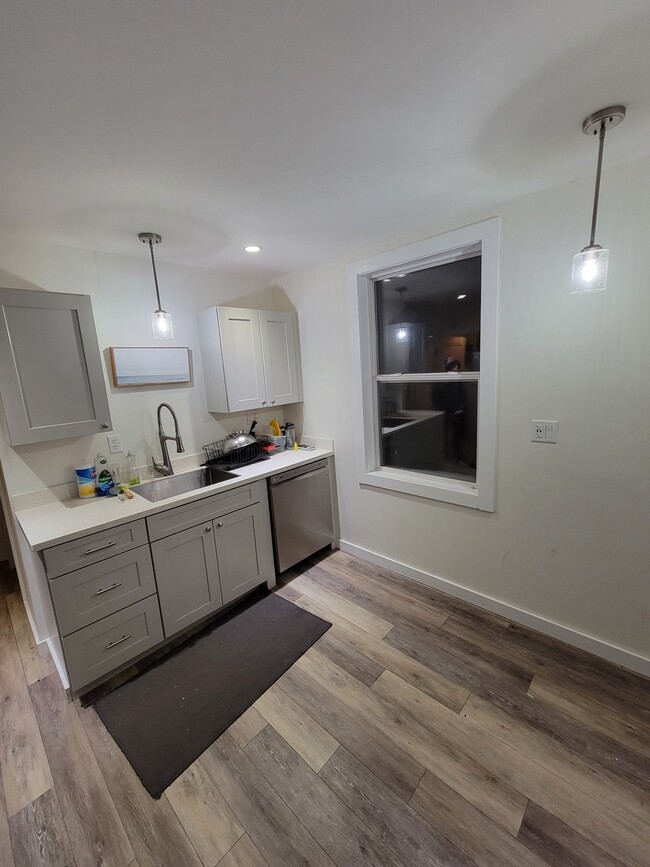 Photo - 229 W Ohio St