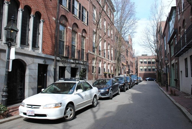 Photo - 23 Lime St Unit 1