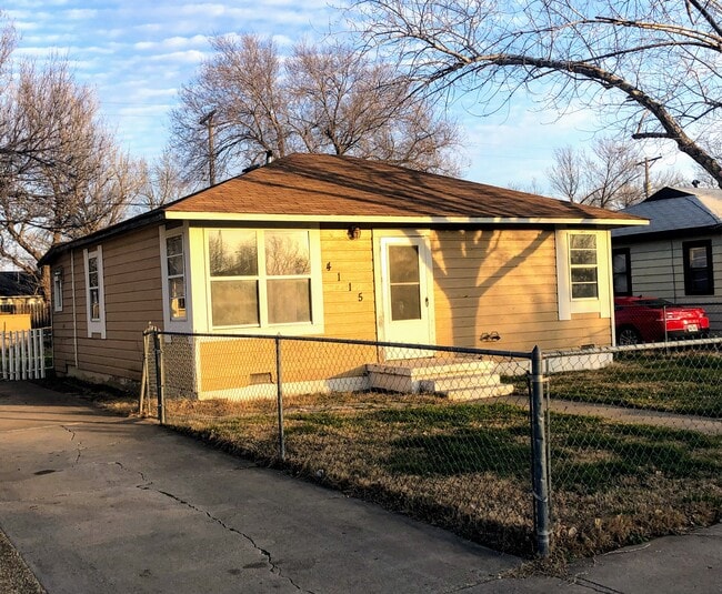 Photo - 4115 S Monroe St