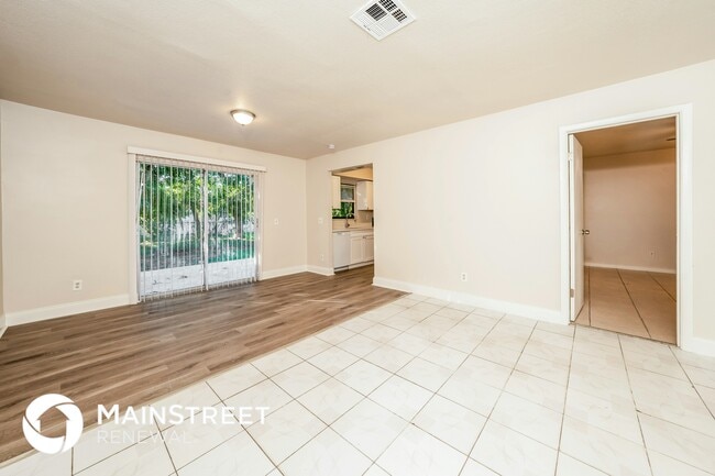 Photo - 586 Udell Ln