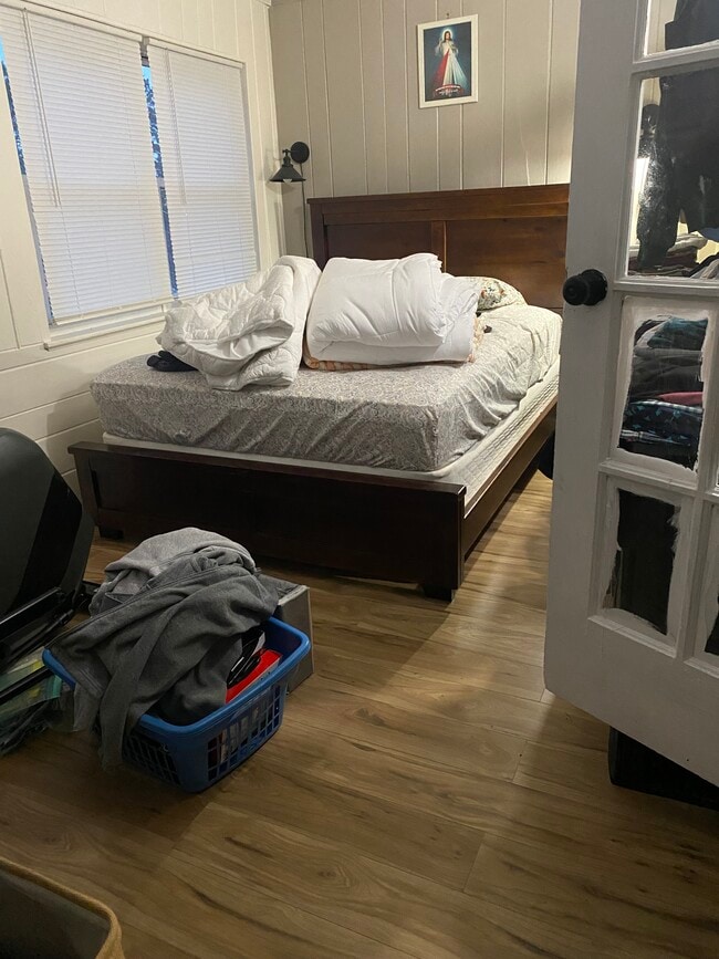 Building Photo - 3107 S Fox St