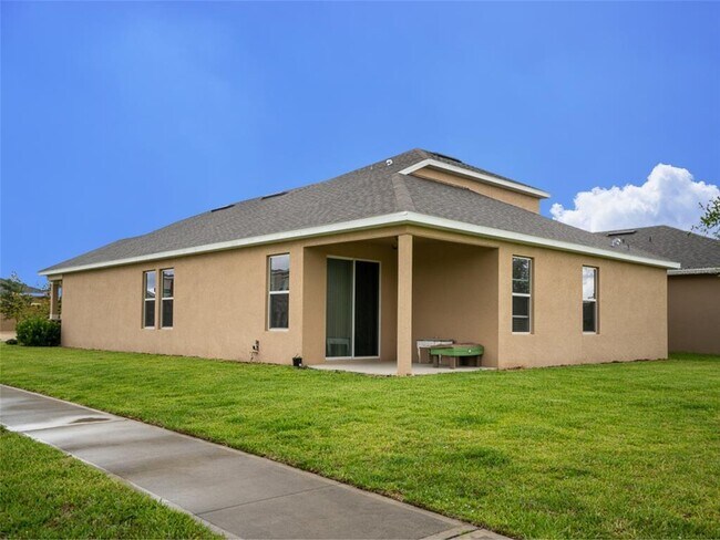 Photo - 720 E Victoria Trails Blvd