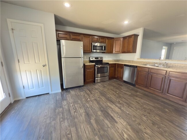 741 Morningside Dr