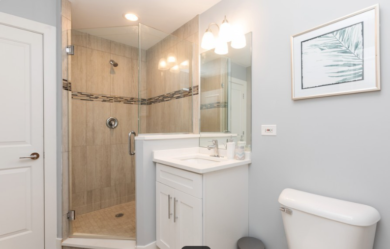 Photo - 4714 S Calumet Ave