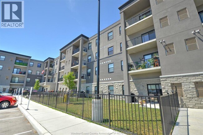 Photo - 207 Brock St Unité 203