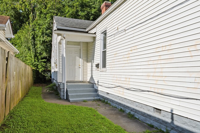 Photo - 3420 W Jefferson St
