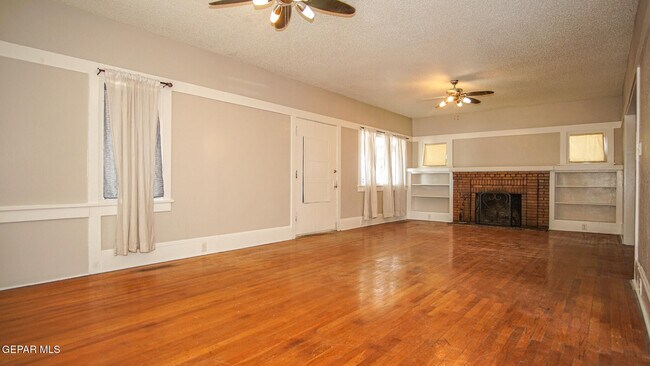 Photo - 7600 Franklin Dr