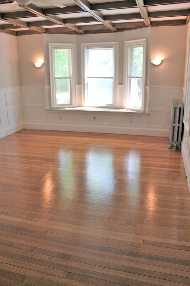 Photo - 27 Magoun Ave Unit 1