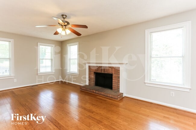 Photo - 1270 Summit Point Ln