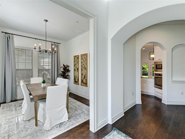 Photo - 2400 Winsted Ln