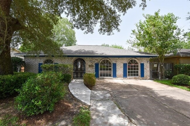 Building Photo - 11719 Murr Way