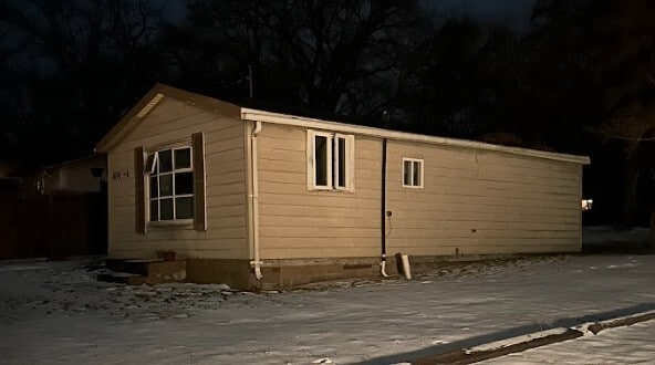 Building Photo - 4591 Lincoln Ave Rental