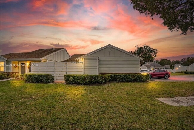 Building Photo - 13773 SW 147th Cir Ln