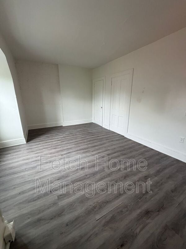 Photo - 441 W Orange St