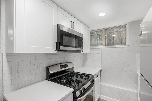 Building Photo - 1464 N Elizabeth St Unit #1 Rental