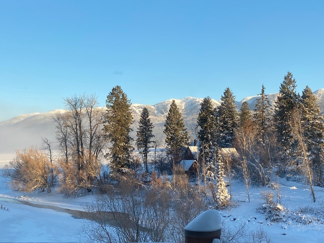 Building Photo - 710 Birch Point Dr