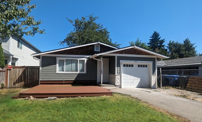 Building Photo - Charming Move-In Ready Rambler with Shop &... Rental