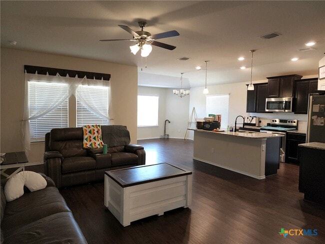Building Photo - 210 Highmore Ct Rental